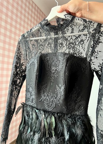 Özel dikim Siyah Dantel ve Tüy Detaylı Uzun Abiye Elbise - Görsel 3