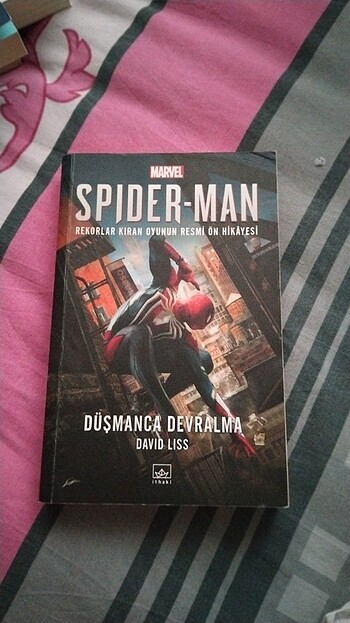 spiderman örümcek adam kitap