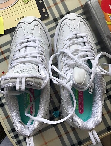 37 Beden Skechers kadın ayakkabı