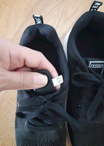 Siyah Bağcıklı Kadın Spor Ayakkabı - Görsel 4