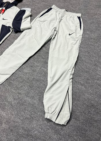 Gri Erkek Spor Yağmurluk - Görsel 6