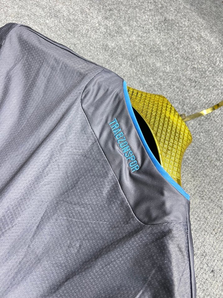 Erkek V Yaka Kısa Kollu Gri Spor Tişört - Görsel 2