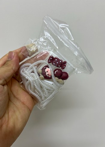 Elastik Beyaz Nakışlı Çocuk Takısı - Görsel 2