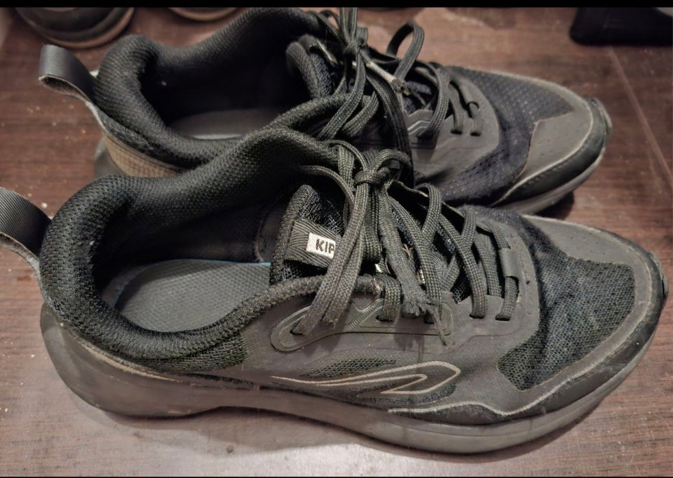 Erkek Siyah Goth Spor Ayakkabı decatlon sorunsuz kullanılmış - Görsel 2