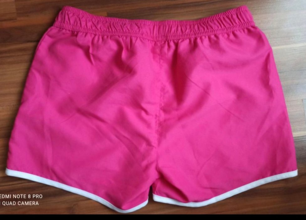 Kız Çocuk Pembe Deniz Şort geçen yıl aldım bu yıl beden uymadı - Görsel 2