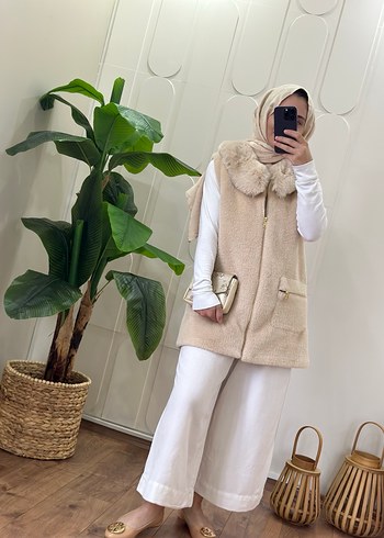 Kürk yaka detaylı yelek - Görsel 2