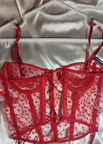 kırmızı seksi puantiye detaylı korse (jartiyer)