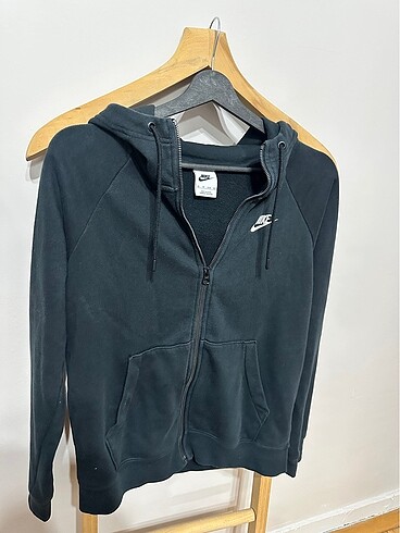 Nike sweatshirt