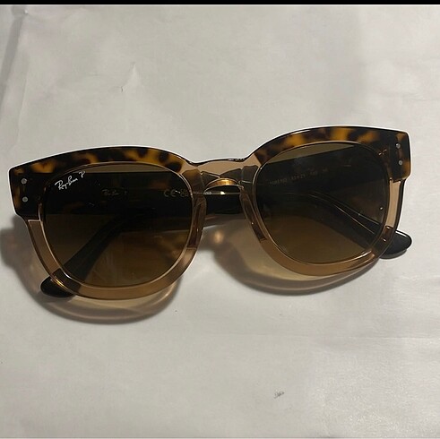 Ray Ban Ray-Ban mega harekete