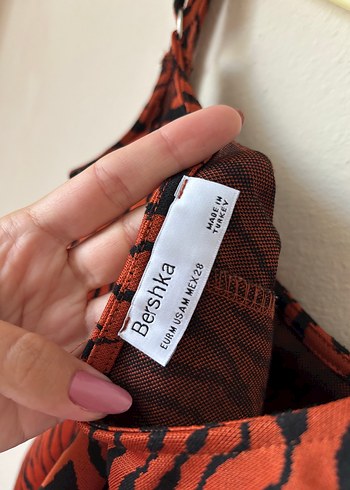Bershka Kahverengi Zebra Desenli İnce Askılı Midi Elbise