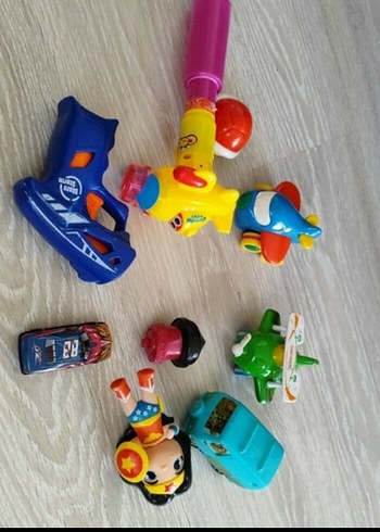 Renkli Oyuncak Araç Seti