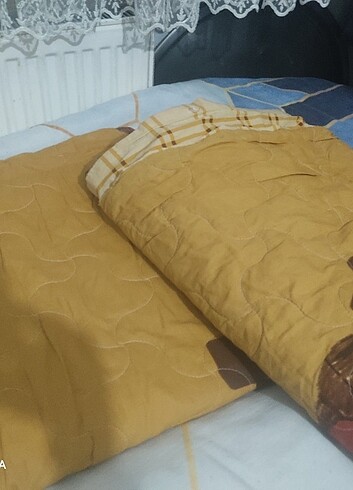 Beden kahverengi Renk İki adet tek kişilik yatak örtüsü
