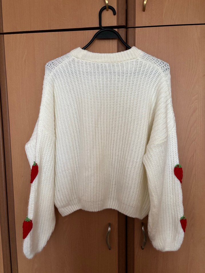 Nakışlı Beyaz Triko Kadın kazak - Görsel 3