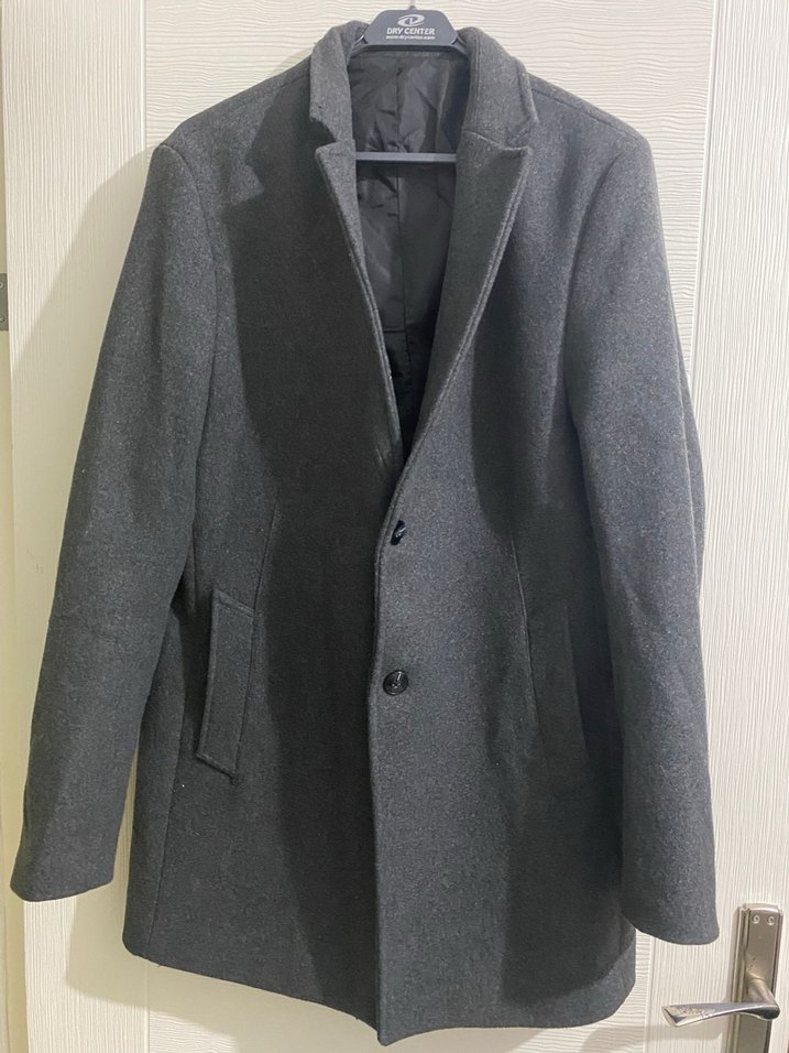 Gri Düğmeli Erkek Midi Kaban - Görsel 2