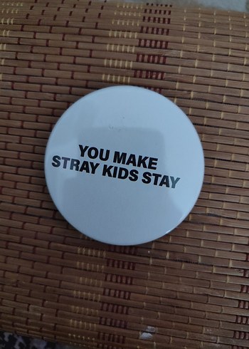  2li stray kids rozet