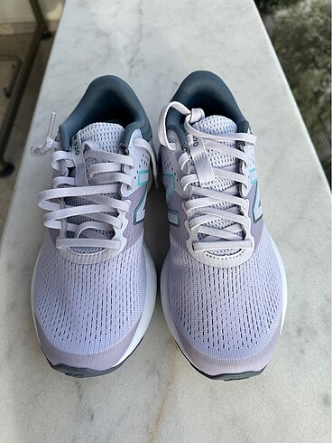 39 Beden pembe Renk New Balance Orjinal yeni sıfır spor ayakkabı