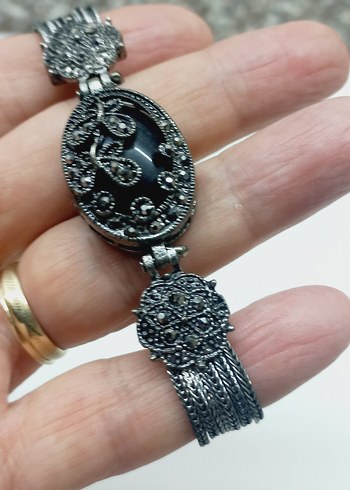 Zincir Detaylı Siyah Gotik Bileklik