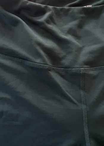 Koyu Yeşil Midi Şort - Görsel 2