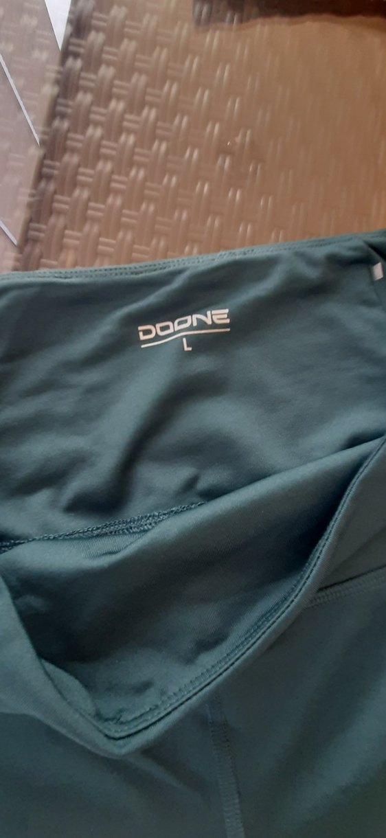 Koyu Yeşil Midi Şort - Görsel 3