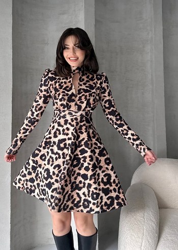 universal Beden Kürklü Leopar Desenli Mini Elbise