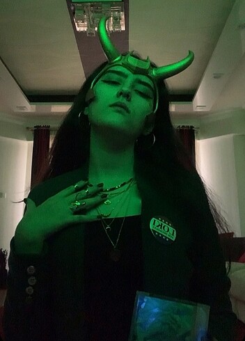  Beden loki VOTE FOR LOKI PIN/ROZET marvel