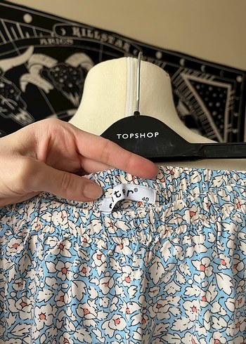 Mavi Çiçekli Şort Etek - Görsel 4