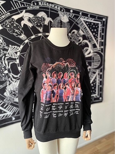 s Beden Köstebek Stranger Things Sweatshirt