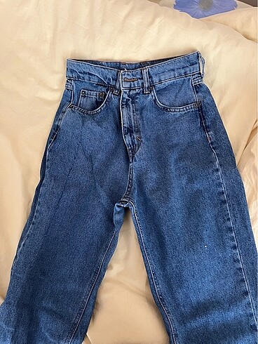 mom jean