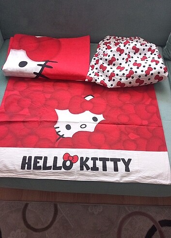 Taç Hellokity nevresim takimi