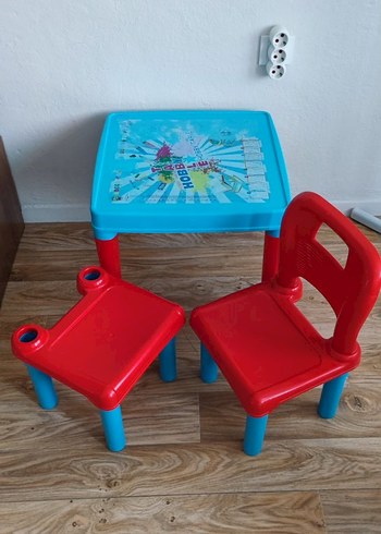 Diğer Renkli Mavi Çocuk Masa ve Kırmızı Sandalye Seti