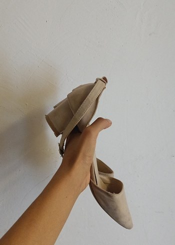 Diğer Bej Süet Stiletto Kadın Topuklu Ayakkabı
