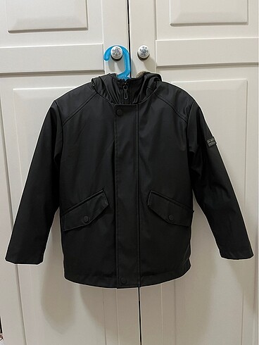 Zara Zara suni kürklü kauçuk kaplama parka