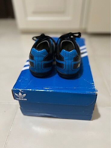 31 Beden Adidas orjinal halısaha