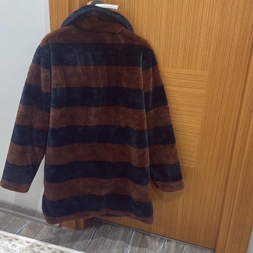 Kahverengi Zebra Desenli Suni Kürk Midi Ceket - Görsel 4