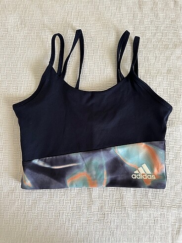 Adidas sporcu sutyeni