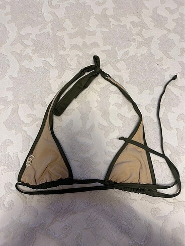 Pull and Bear Bikini üstü