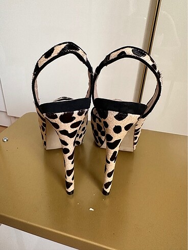 Topuklu ayakkabı - Görsel 5