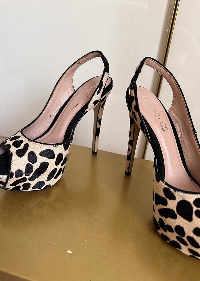 Topuklu ayakkabı - Görsel 4