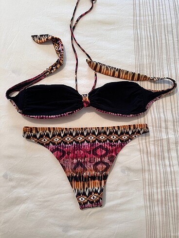 Bershka Bikini takımı