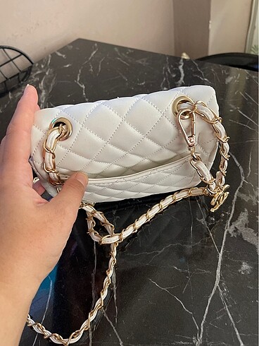 Chanel Çapraz chanel kol çantası