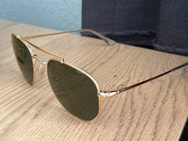 Rayban güneş gözlüğü