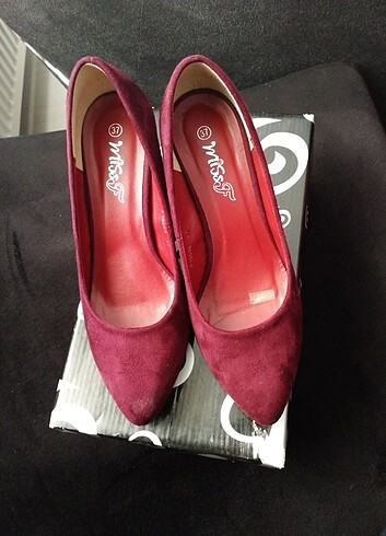 Miss Poem Süet stiletto