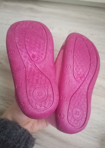 Gezer kız çocuk kedili ev ayakkabısı - Görsel 2