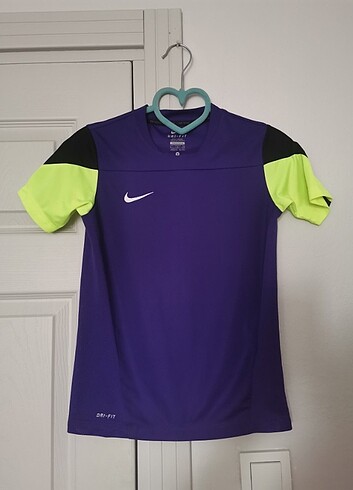 Orijinal Nike slim fit kısa kollu tişört 