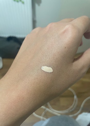 Diğer Serum Fondöten Beaulis
