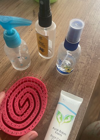  Beden Ahşap Saplı Saç Fırçası ve Bakım Seti