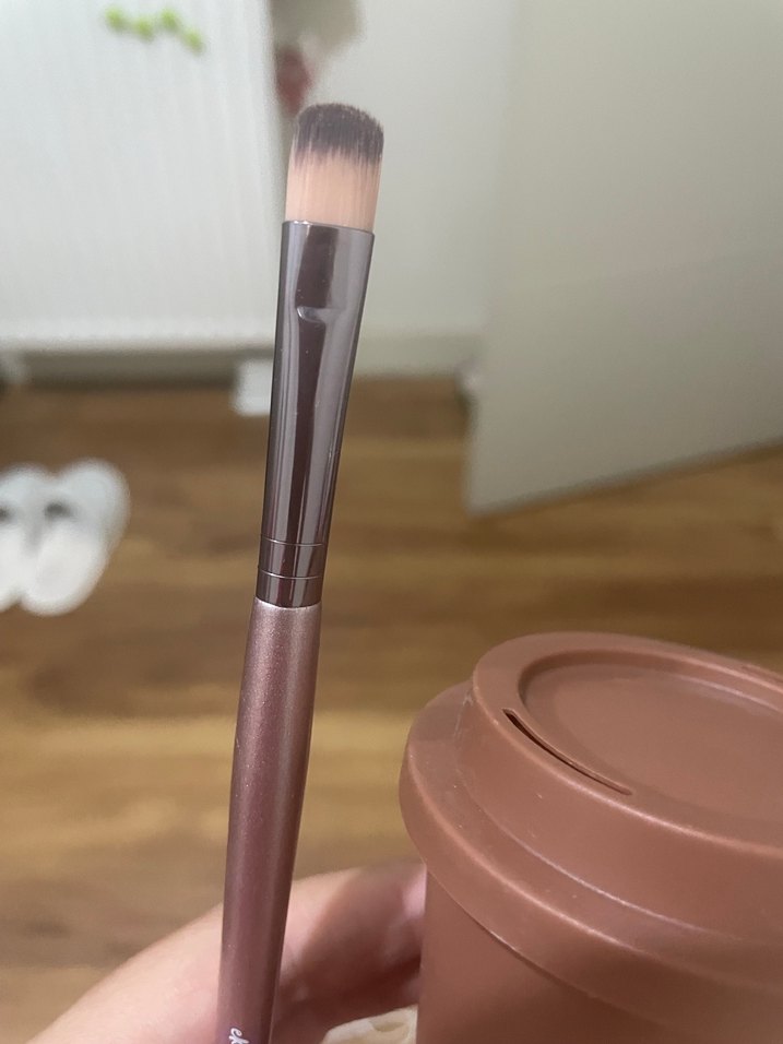 Miine Beauty makyaj süngeri kutusu ve far fırçası - Görsel 4