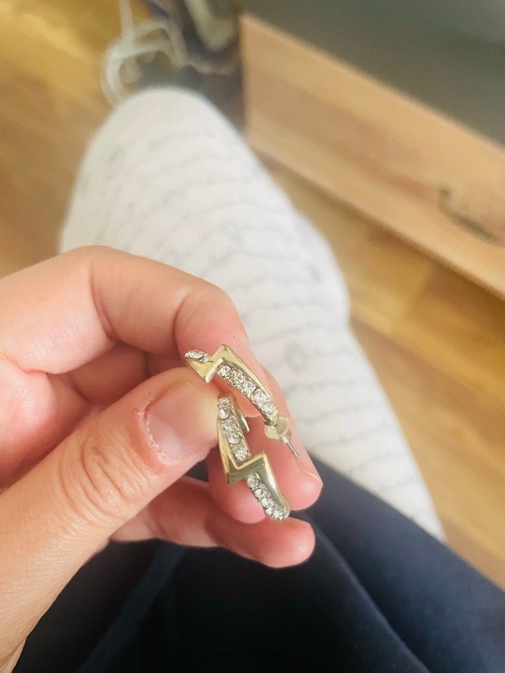 Işıltılı Altın Kadın küpe - Görsel 3