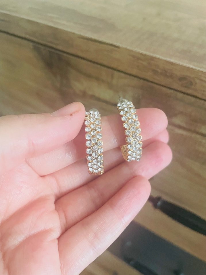 İnci İşlemeli Altın Midi Küpe - Görsel 2