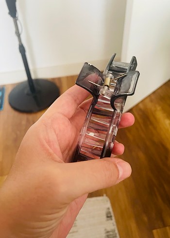 Şeffaf Gri Plastik Saç Tokası - Görsel 3